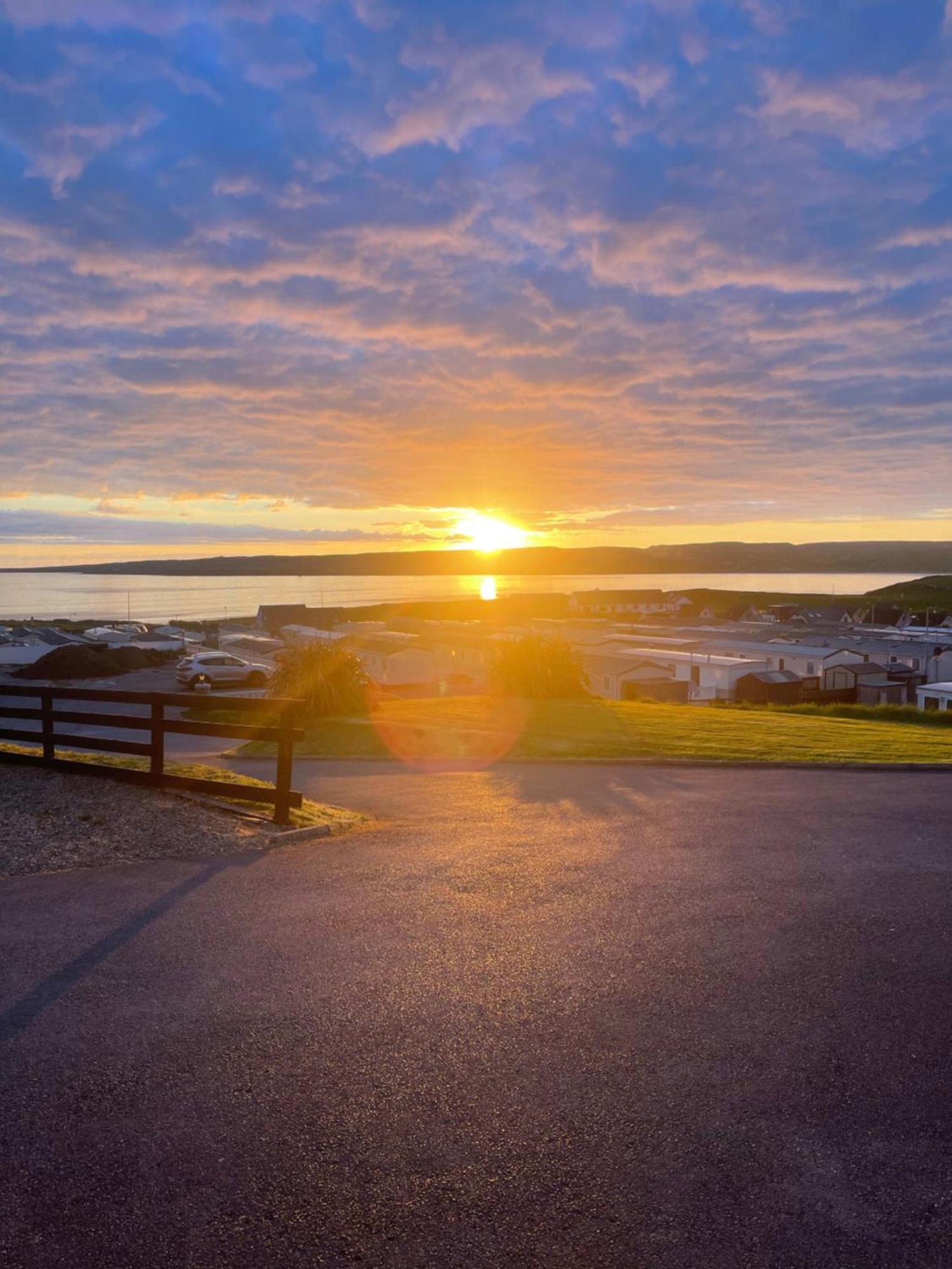 The View Bed and Breakfast Lahinch Buitenkant foto